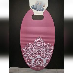 Yoga  Knee Mat.